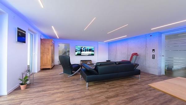 U-Profil flach AU-01-08 für 8 - 9,3 mm LED Stripes, Silber-matt, eloxiert, 3000 mm